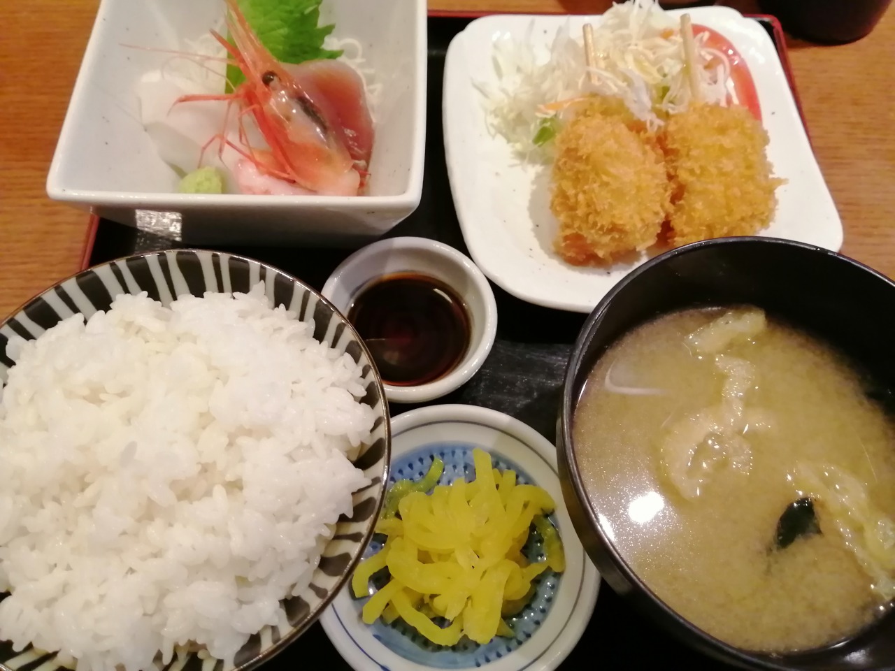 札幌駅ランチ お刺身とマグロメンチカツがついた定食が6円 魚河岸 甚平 は海鮮が安くて美味しい サロンのhappy Life
